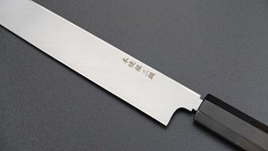 Picture of Akazawa Ginsan-Ko Honyaki Fugibiki with ebony saya 