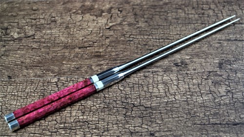 Picture of Octagonal Colored wood (Red) Moribashi With a Genuine Silver Bolster