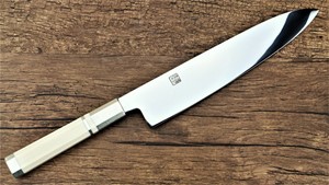 Picture of Akazawa ZDP189 2-Mirror Honyaki Gyuto 240mm ( Sold Out , Pre-orderable )