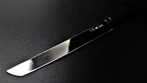 Picture of Akazawa Hokoshin (Yoshikazu-Ikeda) 3 sides Mirror Shiro-ichi-ko Mizu-Honyaki Sakimaru Free Upgrade Gokujyou Ebony Saya Cover ( Semi handmade )（Market price $138）+Triple Nickel Silver Ring Handle